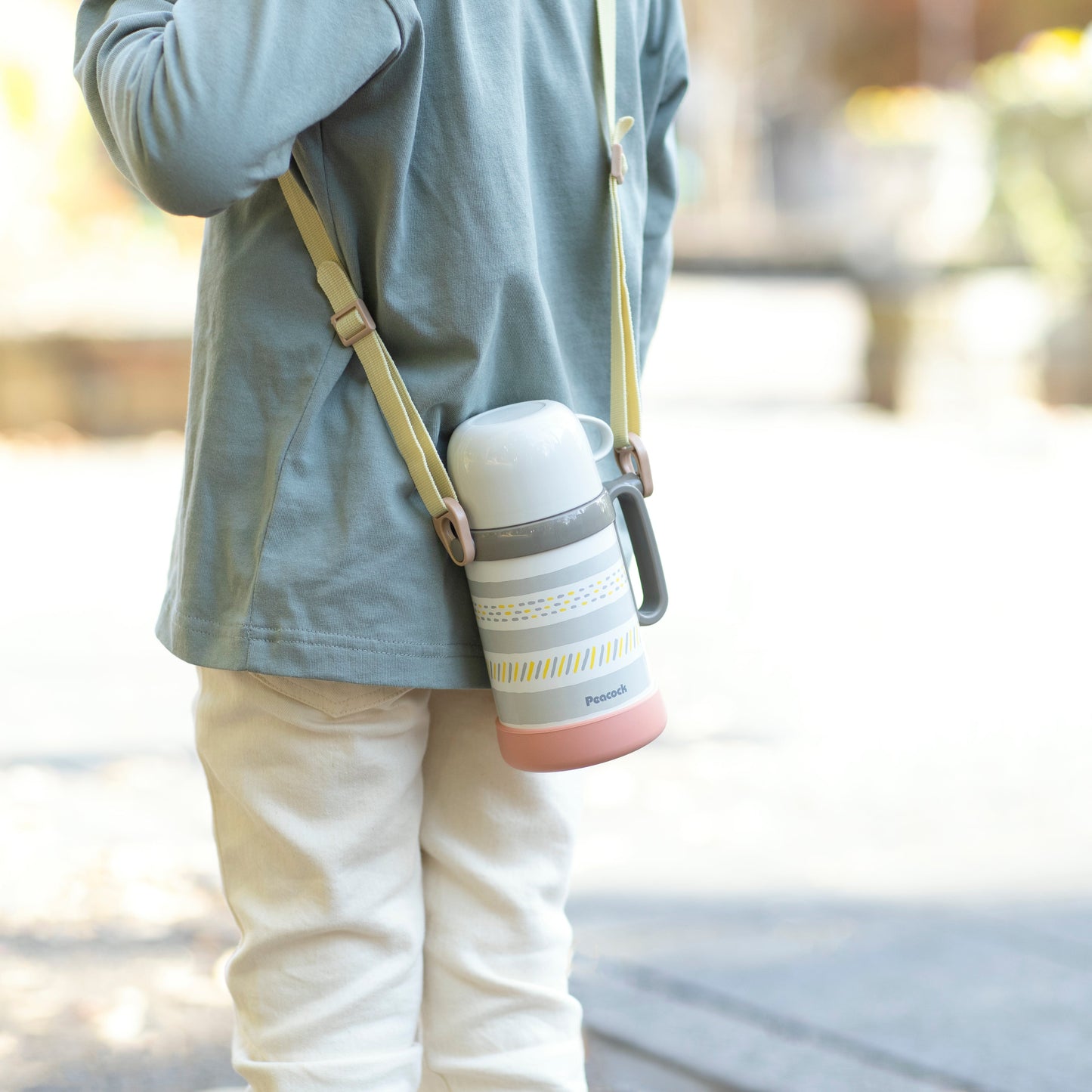 Peacock日本孔雀 / ASN-W40 / 490ml 兒童保溫水壺 / 兩用直飲吸管 幼兒園背帶